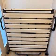 折りたたみすのこベッドの画像