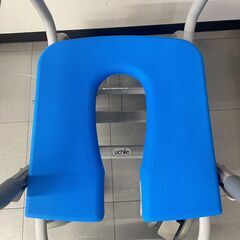 ウチエ シャワーラク U型シート SWR-102 シャワーキャリー 入浴補助 介護 リサイクルマート宇部店の画像