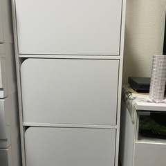 扉付き収納ボックス　　　　　　　取引決定！