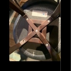 高級カウンターチェアーの画像