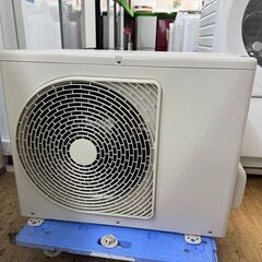 地域限定送料無料　美品【 TOSHIBA 】東芝 100V おもに6畳用 ルームエアコン プラズマ空清搭載 H-Rシリーズ リモコン付 ポンプダウン済 RAS-H221Rの画像