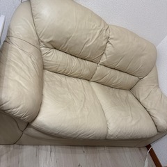 2人掛けソファ　引き取り限定　値段交渉承りますの画像