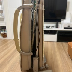 電動リクライニング付き　折りたたみ式　シングルベッドの画像