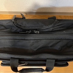 キャスター付き　バッグの画像