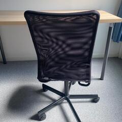 IKEA TOBERGET（トーベルゲット）回転チェア（ヴィッスレ ブラック）2脚、状態良好です。/ 2 IKEA TOBERGET swivel chairs (Vissle black) – good conditionの画像