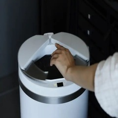 ZitA 58ℓ 自動ゴミ箱(旧型モデル)の画像