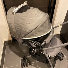 【美品 】 アップリカ ベビーカー 
ラクーナクッション ハンドルレザーの画像