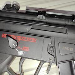 イカゲームのマシンガン　Cyma MP5A5 電動ガン　ジャンク？の画像