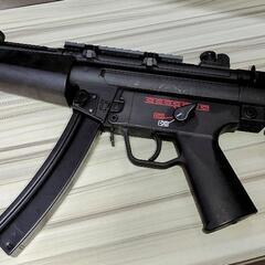 イカゲームのマシンガン　Cyma MP5A5 電動ガン　ジャンク？の画像