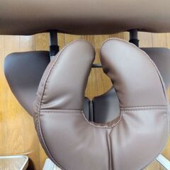 【FAGGIO】高級木製マッサージベッド　施術用ベッドの画像
