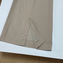 23区　ベージュ　ロングタイトスカートの画像