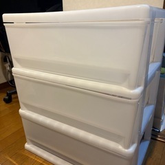 衣装ケースの画像