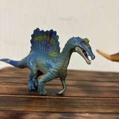 フィギュア恐竜4体の画像