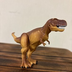 フィギュア恐竜4体の画像