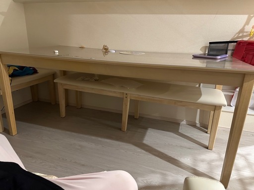 定価10万弱を3万にします！ダイニングテーブル1つ＋ベンチ椅子2つ