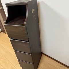 スリムな木目調4連棚の画像