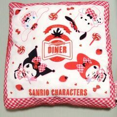 新品☆サンリオキャラクターズ　ストロベリーダイナークッション♪の画像