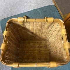 受け渡し決定済み　竹製の籠　レトロの画像