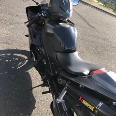 yzf-r1 2011年式　逆車の画像