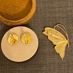 美品 ブローチ イヤリング セット 蝶々の画像