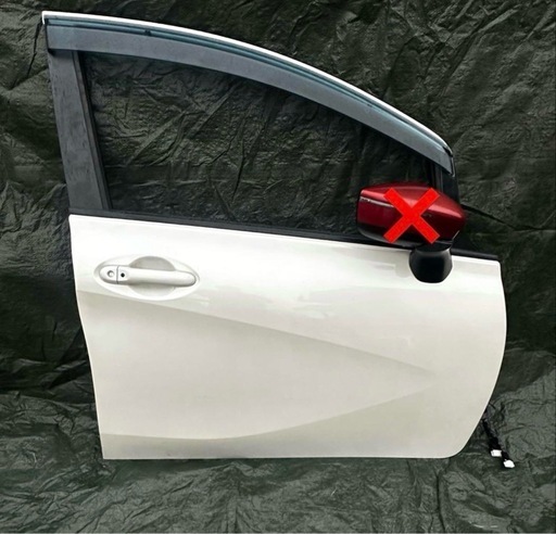 E12 ノート ニスモ右フロントドア DBA-e12