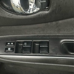 E12 ノート ニスモ右フロントドア DBA-e12の画像