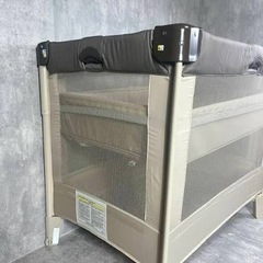 アプリカベビーベッドの画像