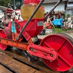 向井工業　手押し播種機 ごんべえ　種蒔　ベルト繰上式種まき機　1条　大豆　麦　コーン ほうれん草 そば　そ菜　畑　ハウス　 野菜 家庭菜園　宮崎　農機具の画像