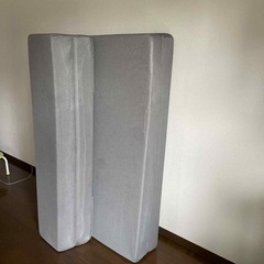 ニトリ三つ折りマットレスの画像
