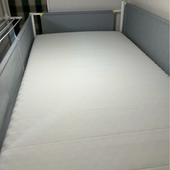 IKEA ヴィトヴァル　VITVAL　ロフトベッドフレーム デスクトップ付き, ホワイト/ライトグレー, 90x200 cmの画像