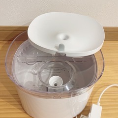 +AQUA2 プラスアクア2 犬猫用循環浄水給水器　2L 獣医師監修の画像
