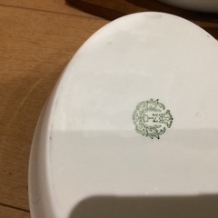 グラタン皿&木製皿受け4セットの画像