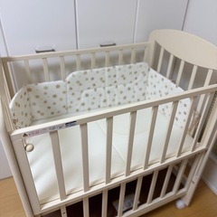【美品】ベビーベッド ホワイトの画像