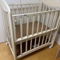 【美品】ベビーベッド ホワイトの画像