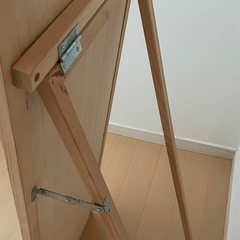 スタンドミラー　無垢材の画像