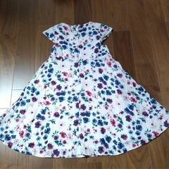 BeBe    半袖ワンピース　130cmの画像
