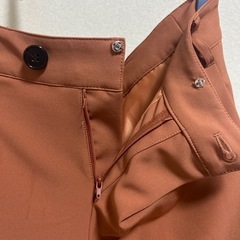 パンツスーツの画像