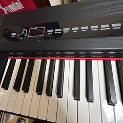 電子ピアノ　88鍵盤　　
の画像