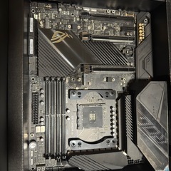 ASUS ROG CROSSHAIR VIII DARK HERO の画像