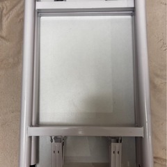 折りたたみデスク チェアーの画像