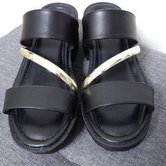 しまむら サンダル Мサイズ 黒の画像