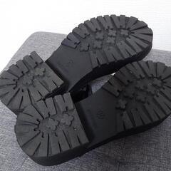 しまむら サンダル Мサイズ 黒の画像
