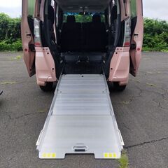 宮城仙南～ 希少なピンクのN-BOX+!!電動ウィンチ&スロープ仕様!!車検付き!!トランポ!!の画像