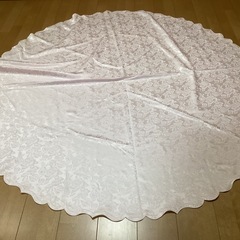 丸型テーブルクロス2枚セット　7／23受取で出品終了します。の画像