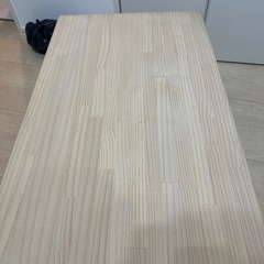 リビングテーブルの画像