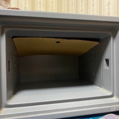 金庫！貴重品入れにどうぞ！！とても重厚の画像