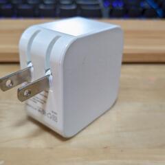 ダイソー AC USBアダプター TypeA・TypeC 1ポートずつの画像