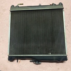 ラジエーター　ジムニー　JB23 4型　AT車の画像