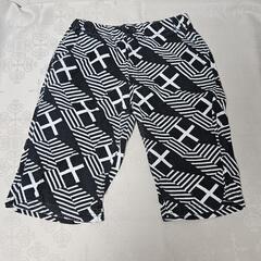 【☘️中古美品】キッズ160サイズ / ハーフパンツ２枚セットの画像