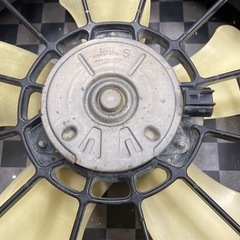 ラジエーターファン　ジムニー　JB23 4型の画像